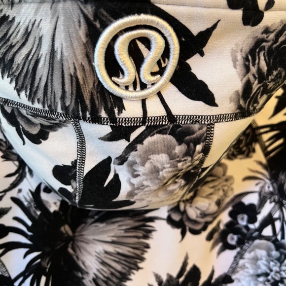 Lululemon Scuba Hoodie 6 Brisk Bloom Floral - Picture 4 of 8